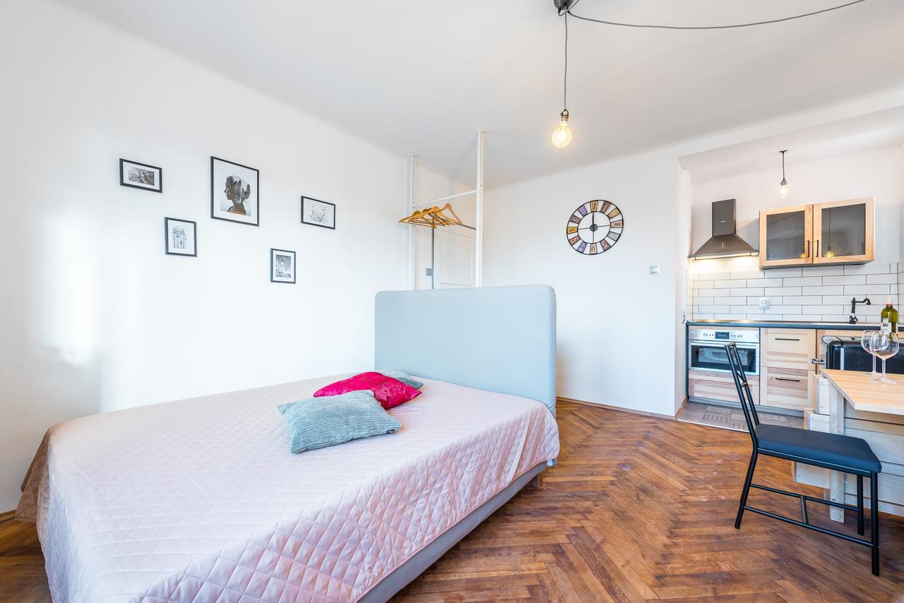 Bellagio Apartment B Prága Kültér fotó